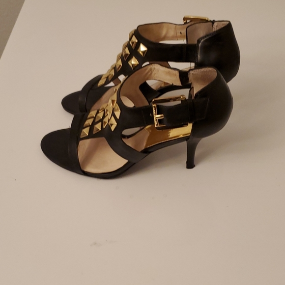 Leather heels black and gold - Picture 2 of 3